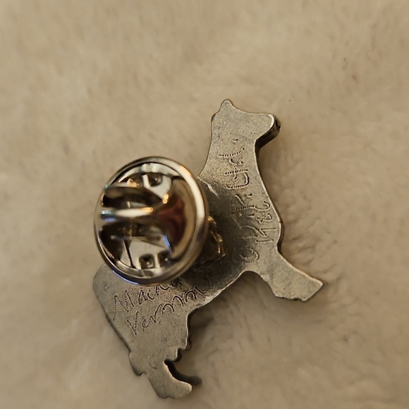 Vintage Metal Horse and Artisan Pewter Vermont Cow Lapel Hat Pins - Picture 7 of 8